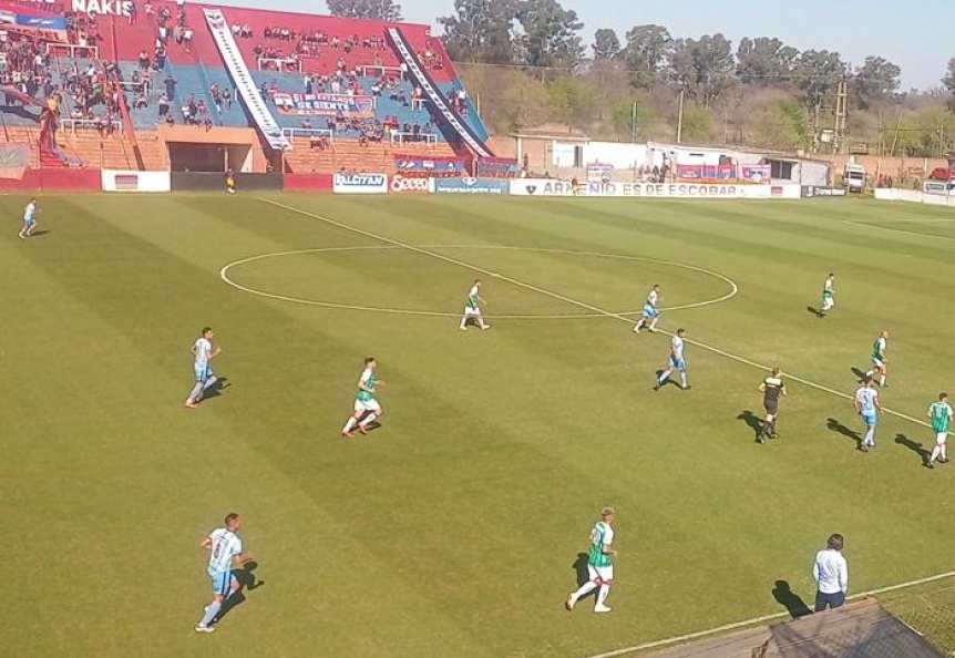 Argentino de Quilmes perdió en la última jugada ante San Miguel en la  barranca