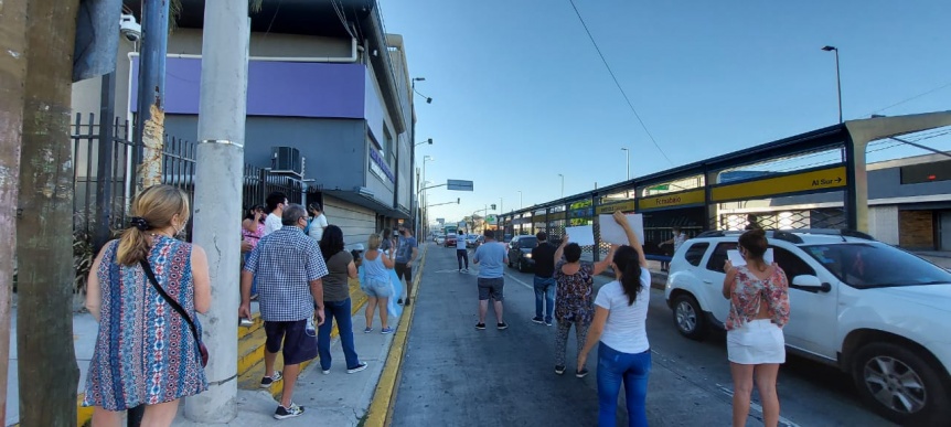 Protesta contra la inseguridad frente al Centro de Monitoreo