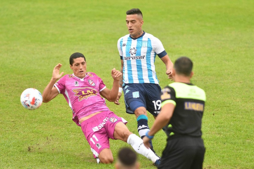 Racing cay ante Arsenal y qued fuera de los puestos de clasificacin