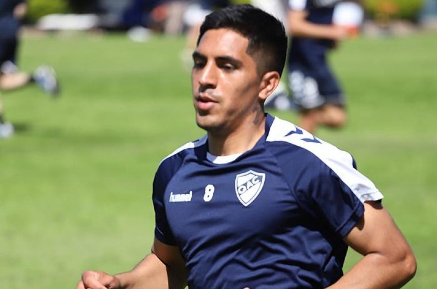 Se fue Acevedo y ante Nueva Chicago lo reemplazar Moreno