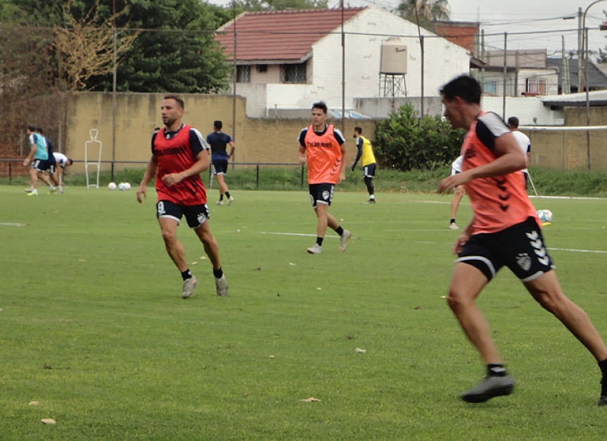 Quilmes volvi a hacer ftbol reducido y sigue esperando recuperar a dos titulares