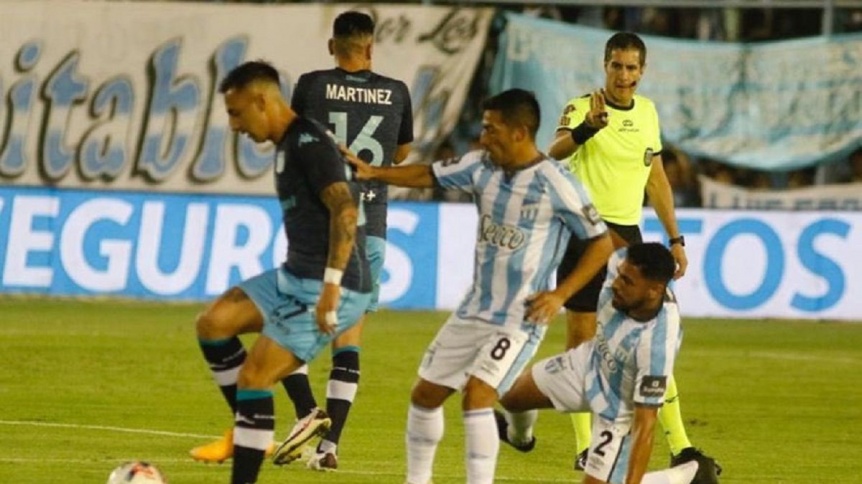 Racing gan en Tucumn y obtuvo su primer triunfo en el ciclo Gago