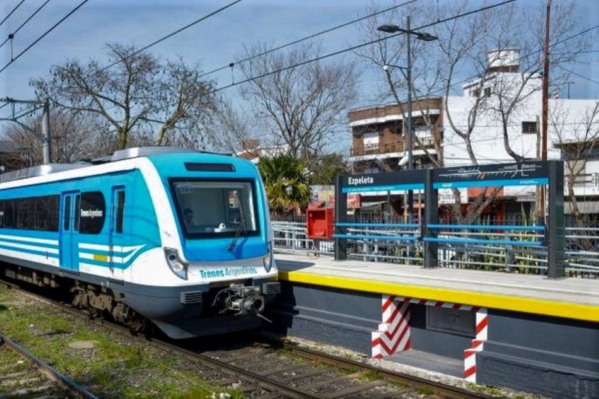 Muri un hombre arrollado por el tren en Ezpeleta