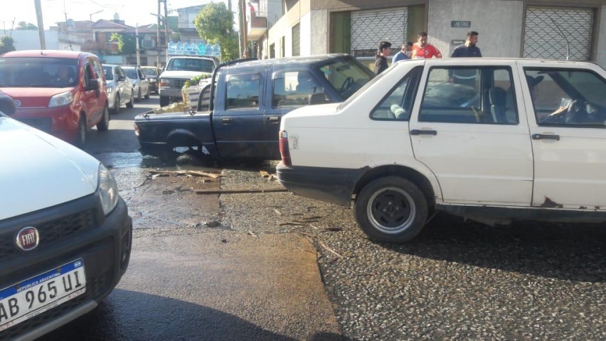 Reclamo de vecinos de Bernal Oeste por un desvo de trnsito