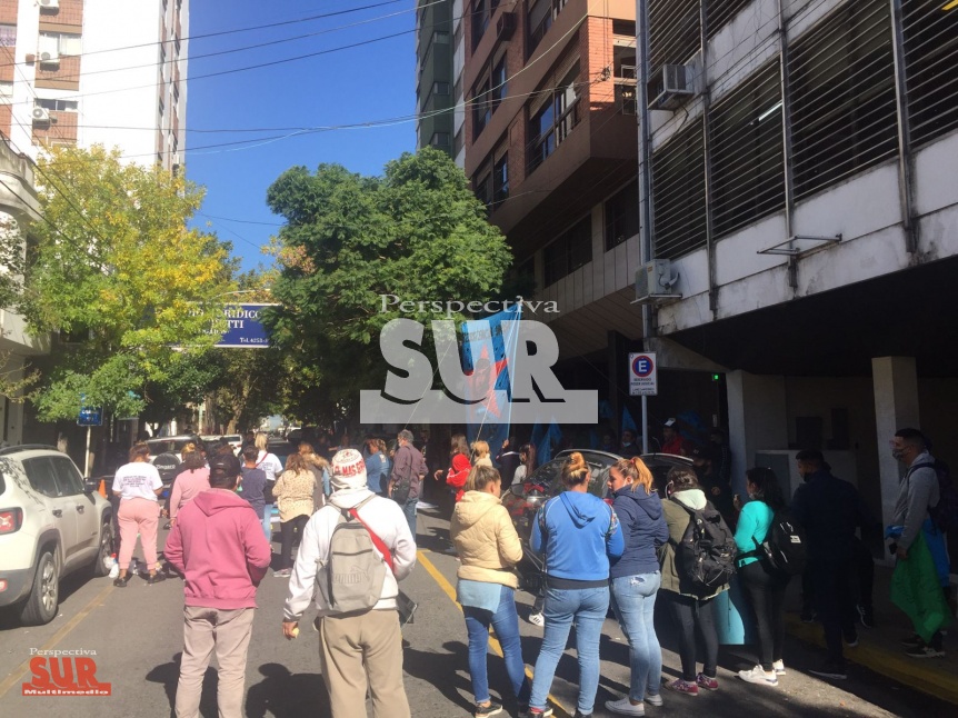 Caos de trnsito en el centro quilmeo por una manifestacin