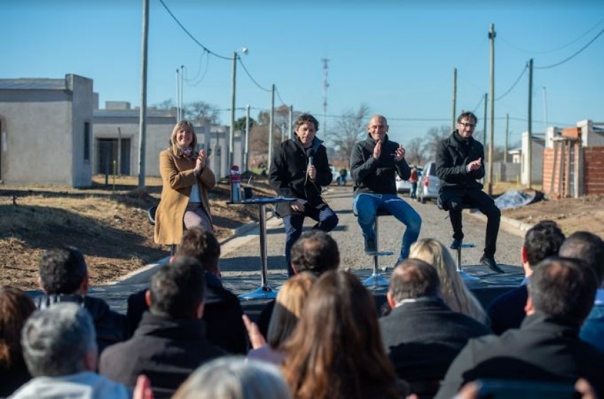 Kicillof present el programa de crditos Buenos Aires CREA para ampliacin de viviendas