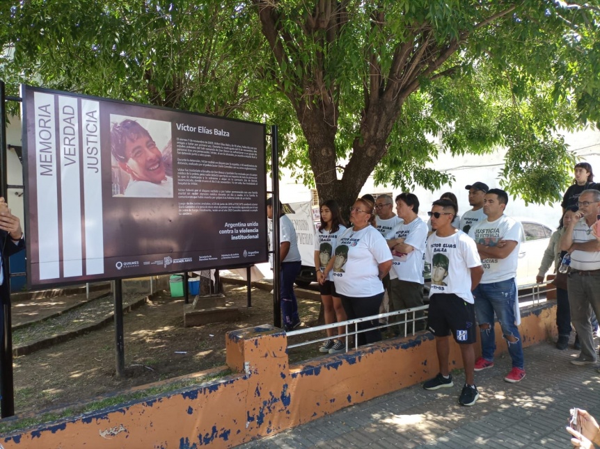 Emotiva sealizacin de la Comisara de Bernal a 20 aos del crimen de Vctor Balza