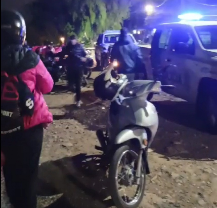 VIDEO | Tiroteo en la Ribera: Un delivery y una mujer polica heridos