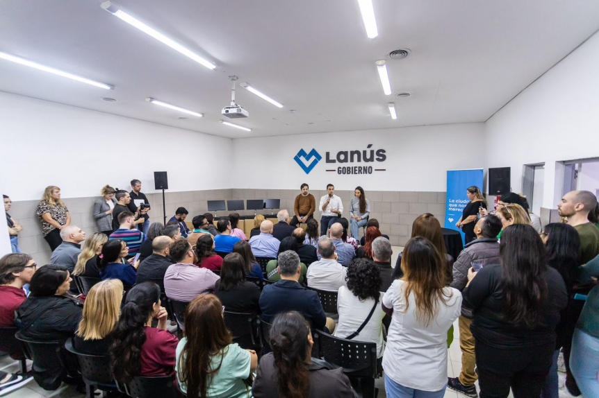 Lans Gobierno recibi de Provincia 50 computadoras para fortalecer las salas y centros de salud municipales