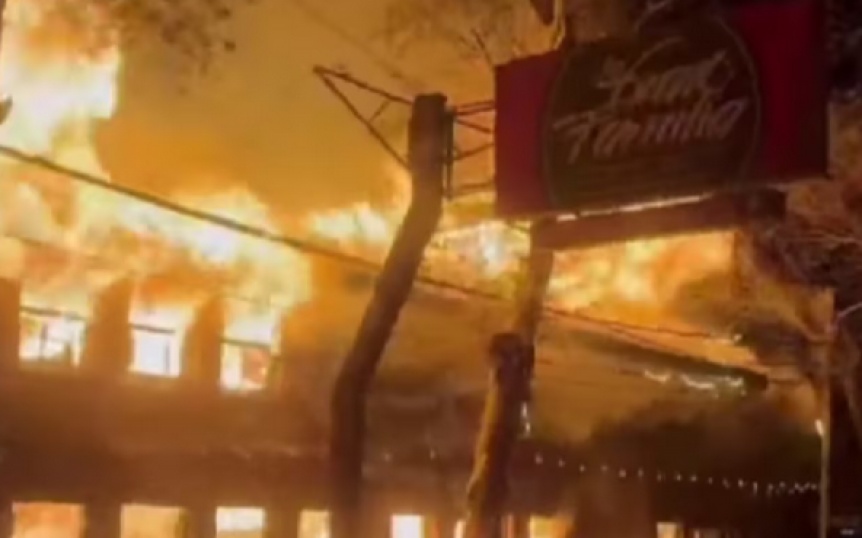 VIDEO | Devastador incendio en conocido restaurante turstico de San Bernardo