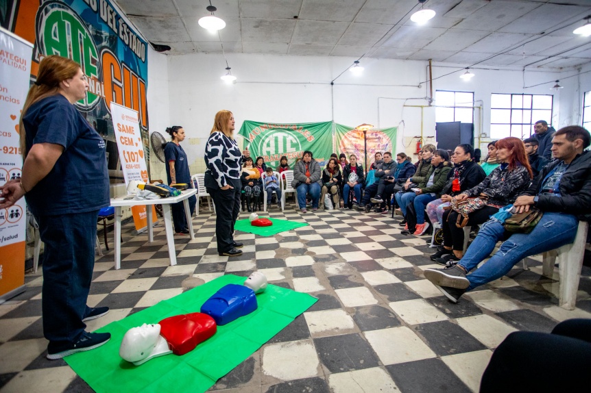 Berazategui: Capacitacin en RCP para trabajadores de la educacin