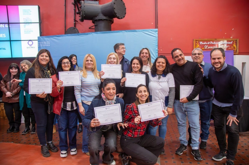 El Municipio entreg diplomas por el proyecto Nuestros barrios, nuestra ciudad: Quilmes