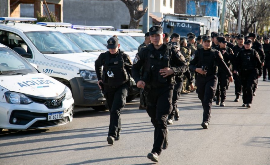 Nuevo operativo policial rotativo de prevencin en Don Orione y Malvinas Argentinas