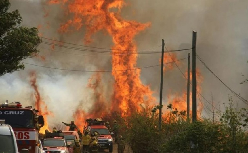 Controlaron el incendio en Valle de Punilla, pero se mantiene el alerta de riesgo extremo