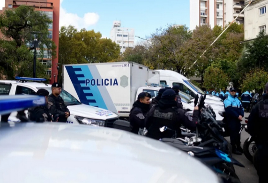 Un hombre fue detenido acusado de manosear a una mujer en un instituto educativo