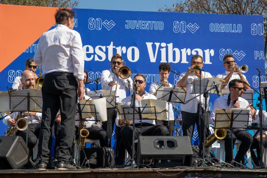 Primer fin de semana de la celebracin Universo Lans, por el 80 aniversario