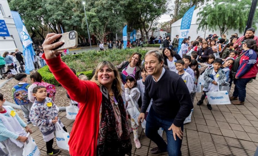 Alte. Brown vive hoy un sper lunes con su 151 aniversario y la apertura de la 8 Feria del Libro