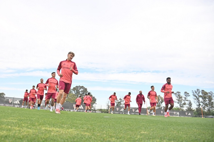 Vlez y un duelo de riesgo ante un River con varios suplentes