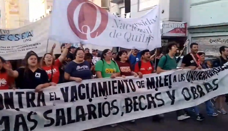 Gran marcha en apoyo al financiamiento de las universidades en Quilmes