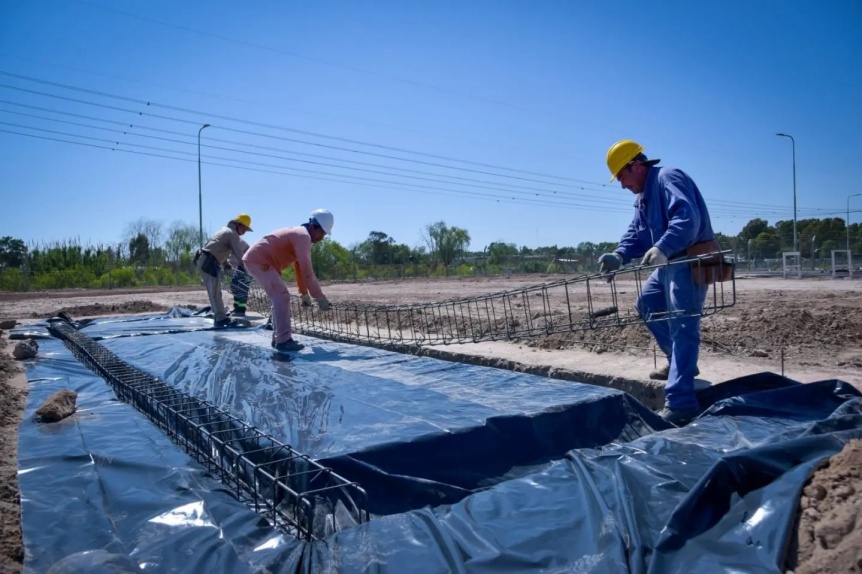 Avanza la construccin de la nueva planta de hormign municipal en la Ribera de Quilmes