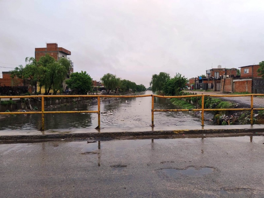 Quilmes: Los arroyos soportaron bien el caudal de la copiosa lluvia