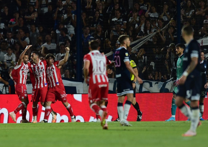 Unin obtuvo un triunfo agnico frente a Gimnasia en el Bosque