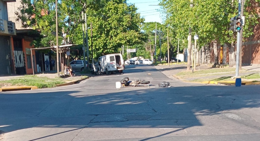 Choque entre tres vehculos provoc heridos en Quilmes Oeste