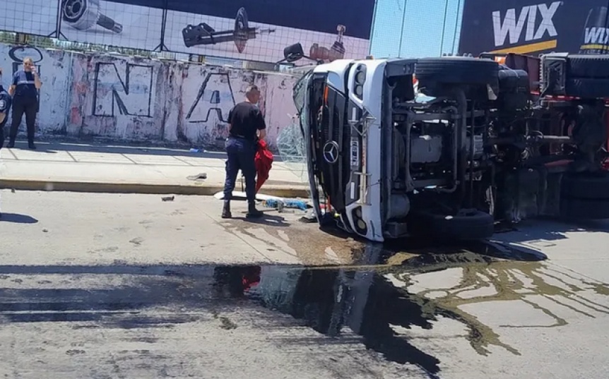 Volc un camin atmosfrico en el Puente la Noria