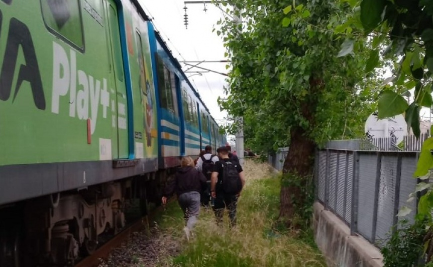 VIDEO | Una mujer fue arrollada por el tren en Villa Domnico