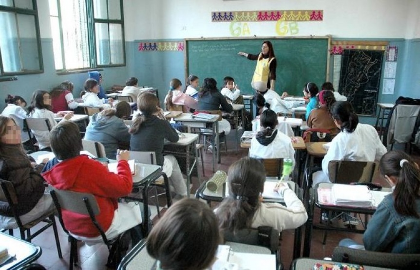 Literatura con sexo explcito en las escuelas bonaerenses: Es raro, no?