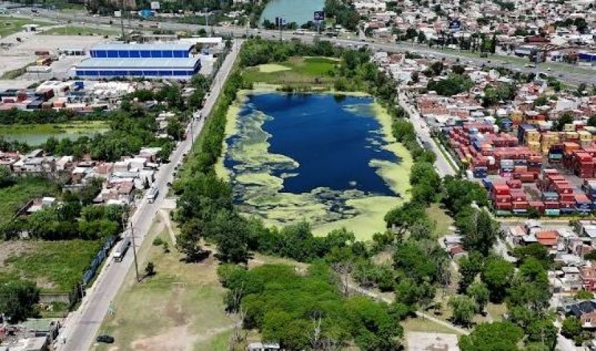 Florecieron las cianobacterias y estn en alerta naranja 8 municipios: Se aconseja no baarse