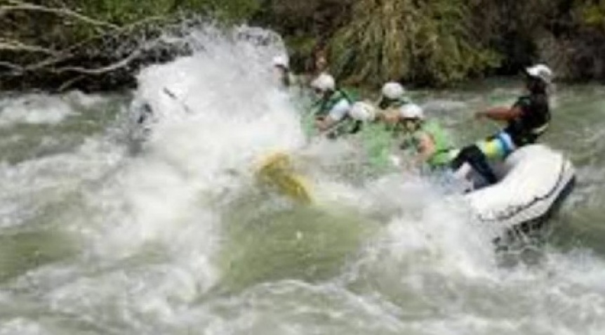 Tragedia en Ro Negro: Volc el gomn en el que haca rafting y muri una quilmea