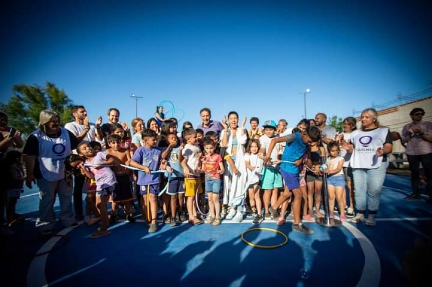 Mayra Mendoza y Katopodis inauguraron una posta policial y un parque en el Barrio Sayo