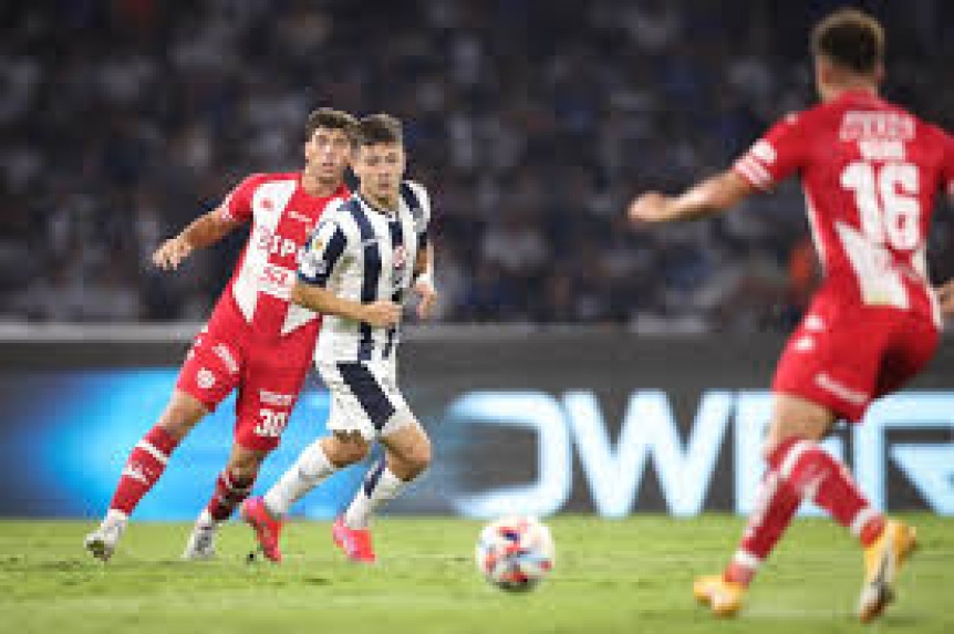 Talleres le gan un partido clave a Unin y qued a tiro de la punta