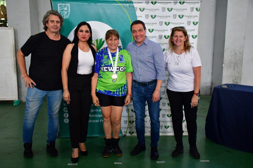 Reconocimiento a campeones varelenses de newcom