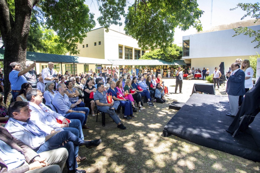 El intendente Juan Jos Mussi encabez el acto por el 30 aniversario del Hospital Evita Pueblo