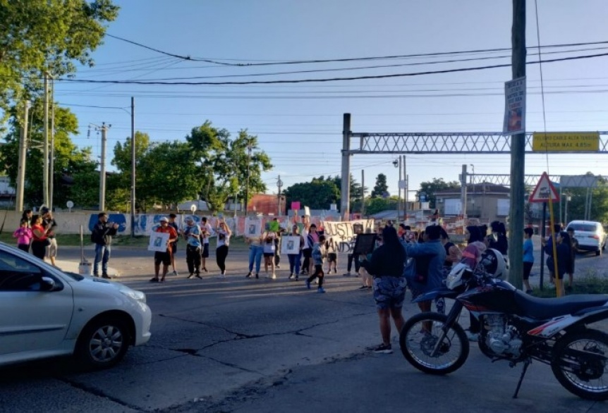 Marcha y reclamo de justicia en Berazategui por los casos de dos personas muertas