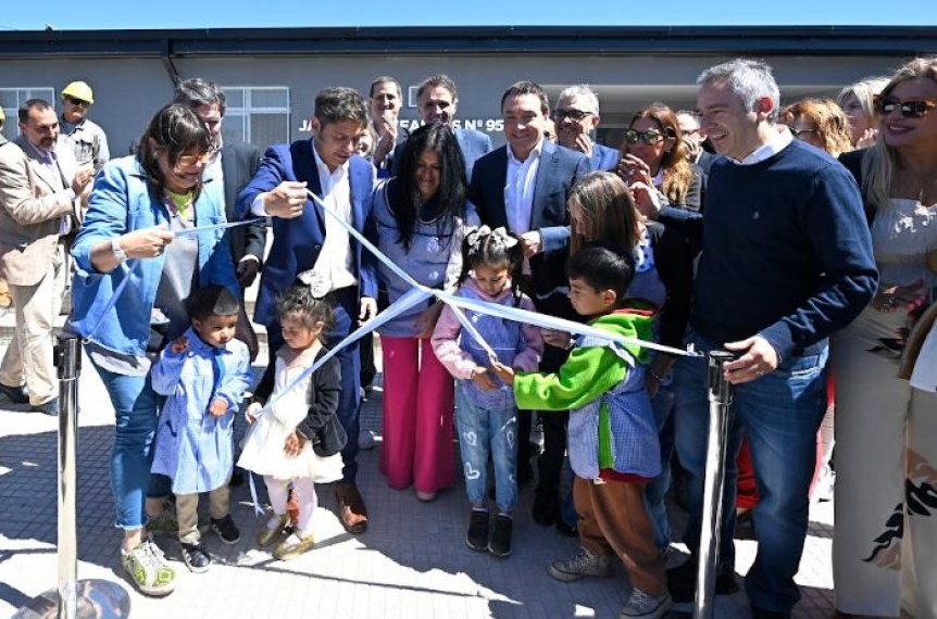 Kicillof y Andrs Watson inauguraron un jardn y acordaron reactivar obras educativas paralizadas por Nacin