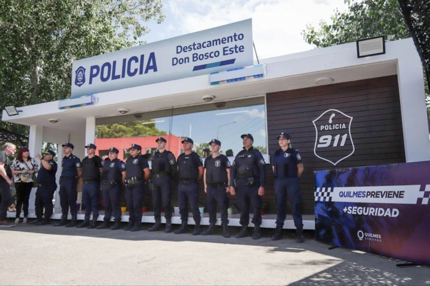 Funcionarios municipales recorrieron la nueva base de la Subestacin de Polica Departamental Quilmes