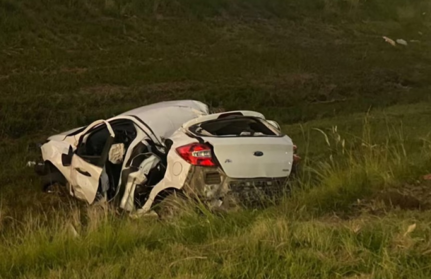 Dos jvenes muertos y dos heridos graves en un choque y vuelco en Crdoba capital