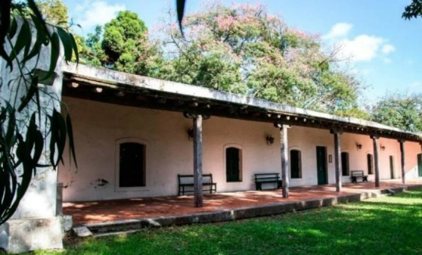 La casona histrica de Santa Coloma convoca a visitar el pesebre viviente navideo