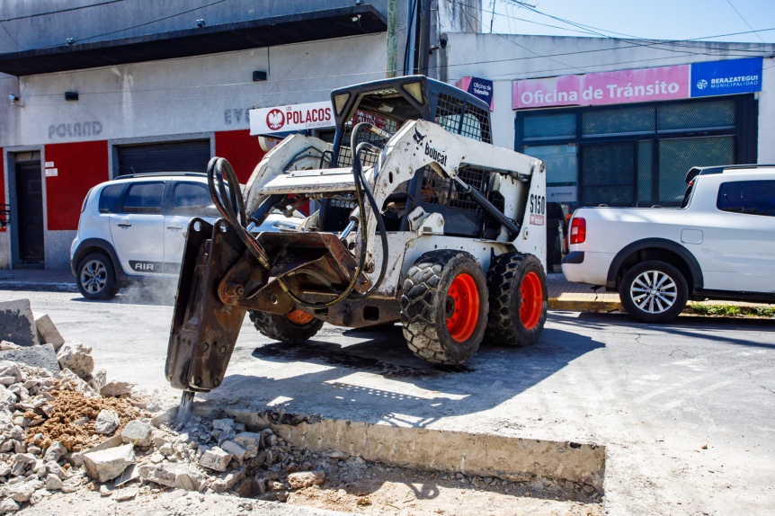 Realizan  obras de agua potable para abastecer mejor a los barrios Villa La Merced, Asuncin y Gral. Mosconi