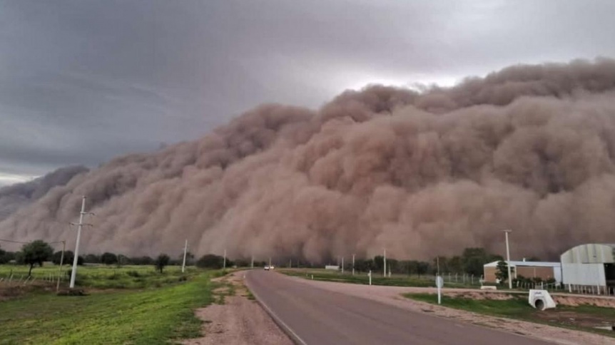 VIDEO | Impactantes imgenes de la tormenta de tierra en Santiago del Estero