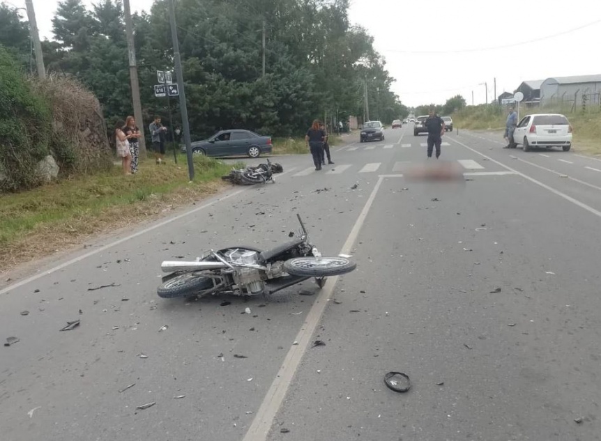 Accidente fatal: Muri un hombre en un choque entre dos motos