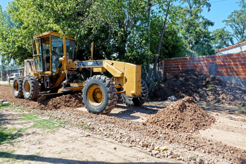 Las obras cloacales en Gutirrez avanzan a paso firme: Ponen en valor calles y veredas