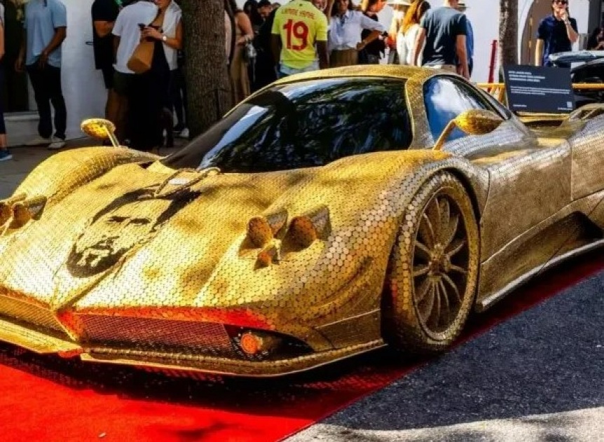 Una obra de arte: Construy un Pagani Zonda con 100 mil monedas y la cara de Messi