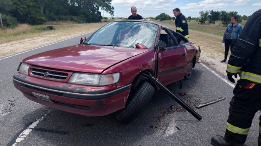 Otra tragedia en la Ruta 11: Dos menores fallecieron en un vuelco cerca de Castelli