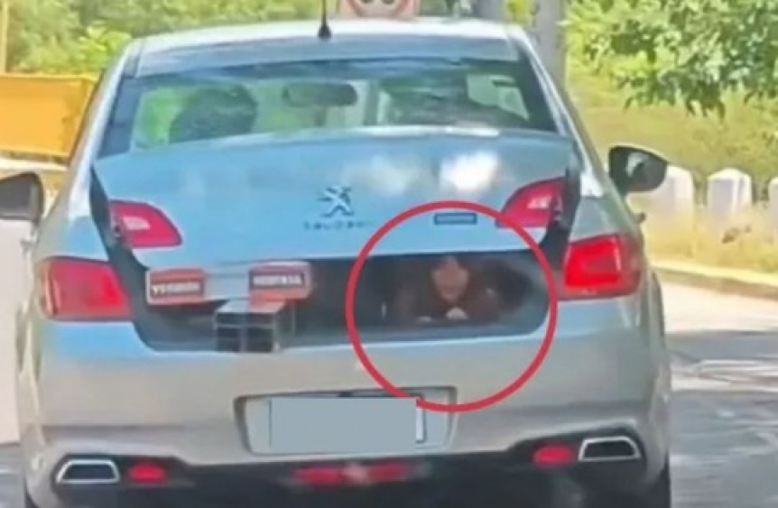 VIDEO | Un juez llev a su hija en el bal del auto porque 