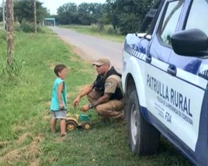 Un nio de 2 aos se escap de su casa y camin ms de 20 cuadras hasta que lo encontraron