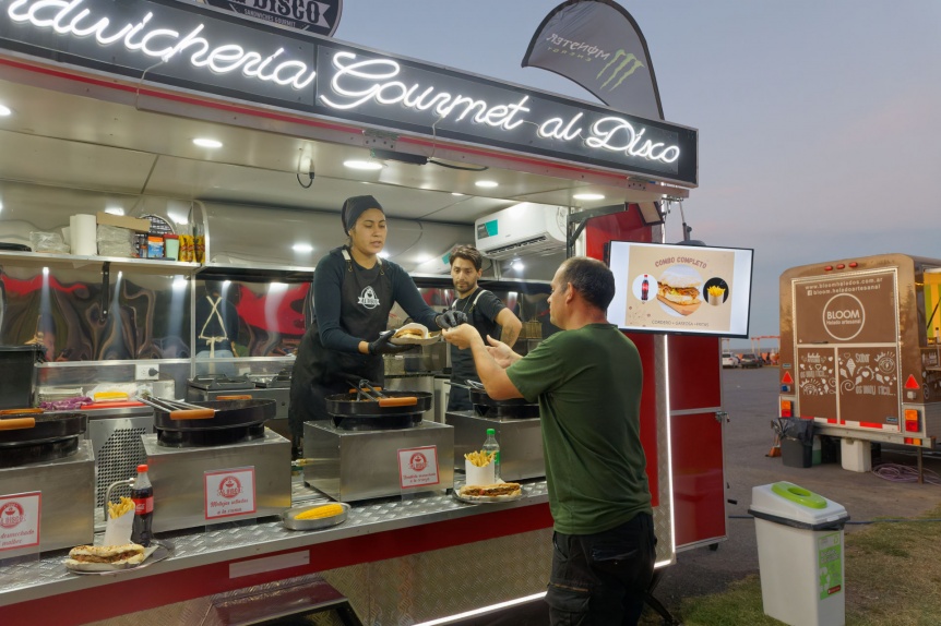 Foodtrucks en la costa de Hudson para disfrutar del verano en familia y con amigos